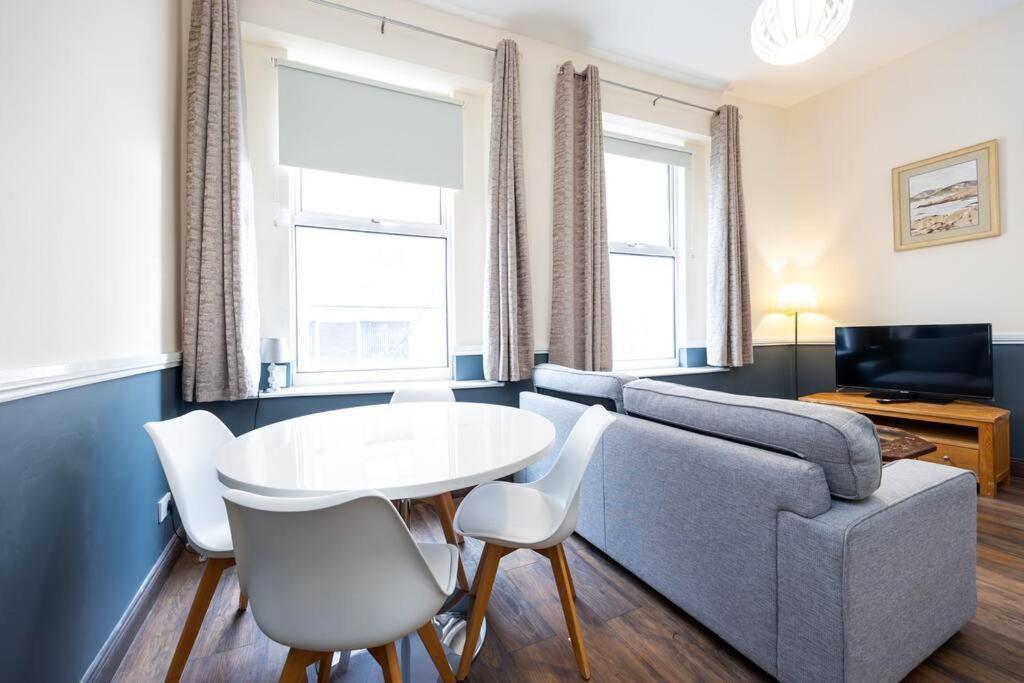 Homely 1 Bedroom Apartment In Smithfield, Дублин Экстерьер фото